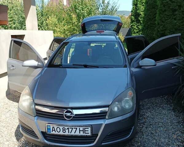 Серый Опель Астра, объемом двигателя 1.9 л и пробегом 340 тыс. км за 4300 $, фото 3 на Automoto.ua