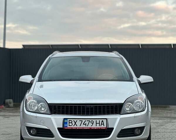 Серый Опель Астра, объемом двигателя 1.8 л и пробегом 192 тыс. км за 4900 $, фото 9 на Automoto.ua