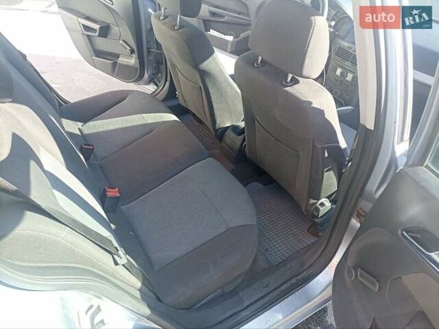 Серый Опель Астра, объемом двигателя 1.6 л и пробегом 230 тыс. км за 5700 $, фото 13 на Automoto.ua