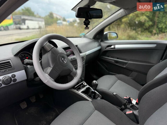 Сірий Опель Астра, об'ємом двигуна 1.8 л та пробігом 210 тис. км за 4999 $, фото 33 на Automoto.ua