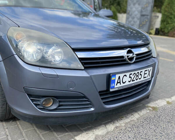 Серый Опель Астра, объемом двигателя 1.9 л и пробегом 291 тыс. км за 4799 $, фото 12 на Automoto.ua