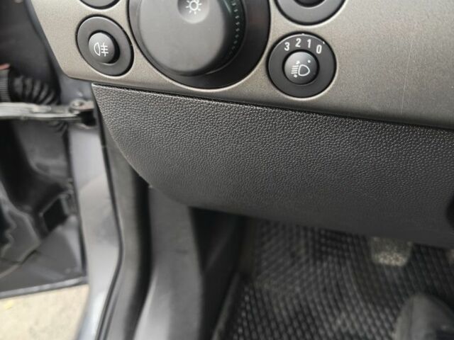 Серый Опель Астра, объемом двигателя 1.8 л и пробегом 250 тыс. км за 4300 $, фото 14 на Automoto.ua