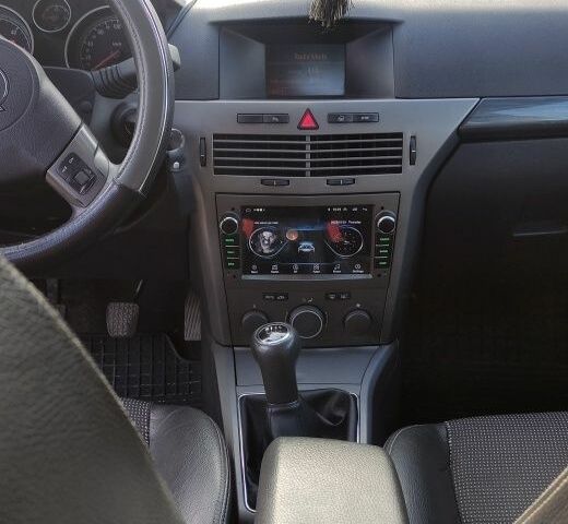 Серый Опель Астра, объемом двигателя 1.9 л и пробегом 176 тыс. км за 4600 $, фото 20 на Automoto.ua