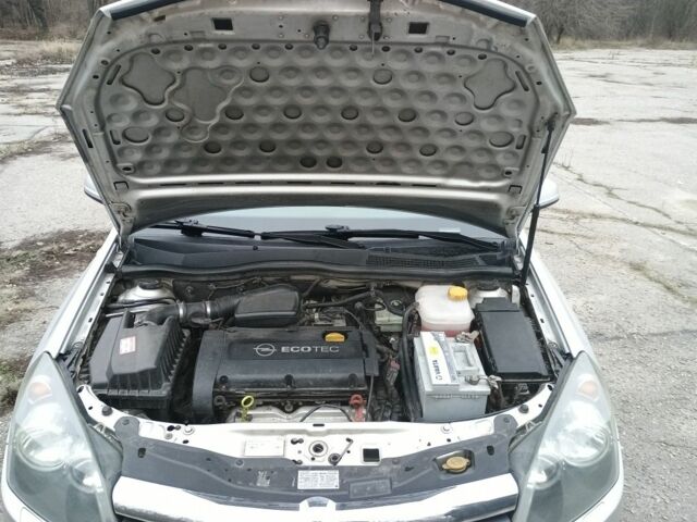 Сірий Опель Астра, об'ємом двигуна 1.6 л та пробігом 288 тис. км за 6100 $, фото 19 на Automoto.ua