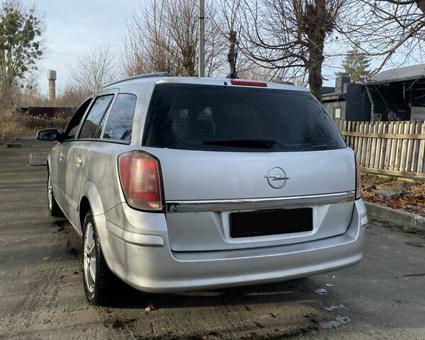Серый Опель Астра, объемом двигателя 1.3 л и пробегом 360 тыс. км за 2150 $, фото 6 на Automoto.ua