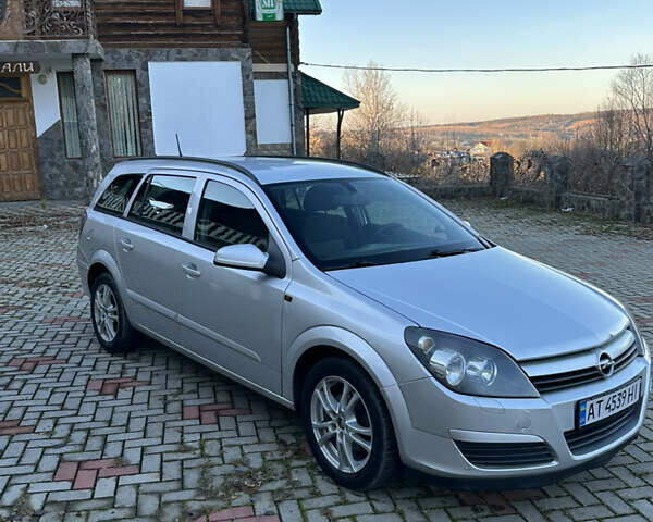 Серый Опель Астра, объемом двигателя 1.62 л и пробегом 315 тыс. км за 5000 $, фото 7 на Automoto.ua