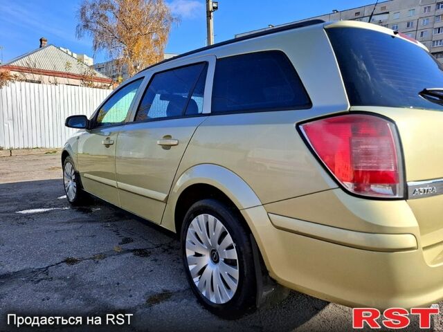 Серый Опель Астра, объемом двигателя 1.6 л и пробегом 244 тыс. км за 5000 $, фото 3 на Automoto.ua