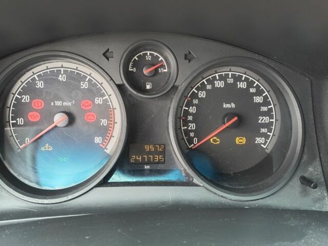 Серый Опель Астра, объемом двигателя 1.8 л и пробегом 250 тыс. км за 4300 $, фото 10 на Automoto.ua