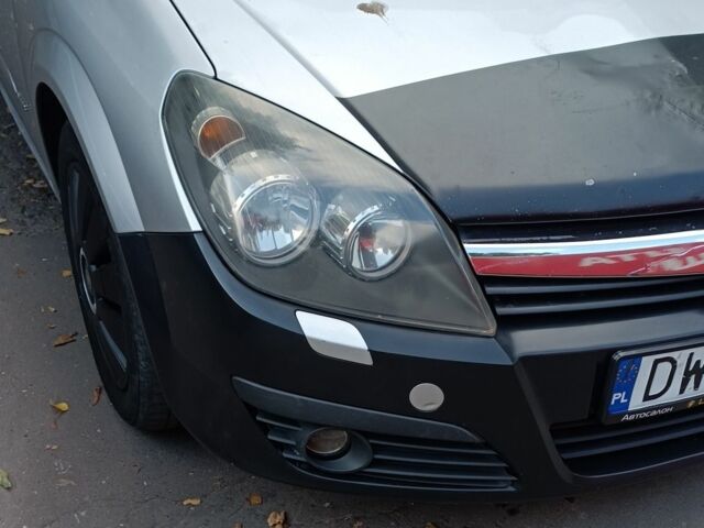 Серый Опель Астра, объемом двигателя 1.9 л и пробегом 330 тыс. км за 1850 $, фото 2 на Automoto.ua