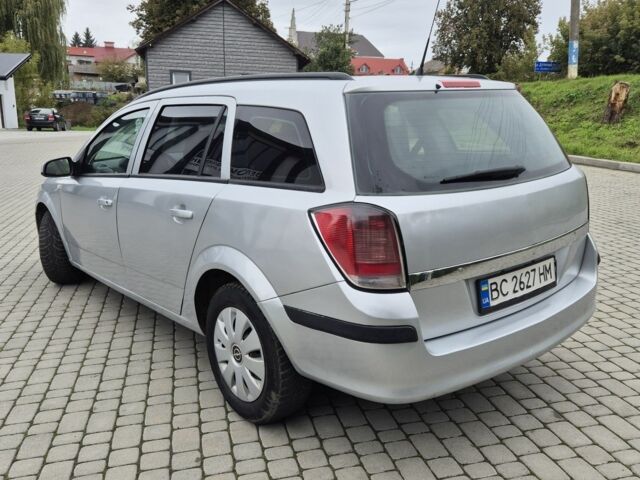 Серый Опель Астра, объемом двигателя 1.7 л и пробегом 379 тыс. км за 3799 $, фото 1 на Automoto.ua