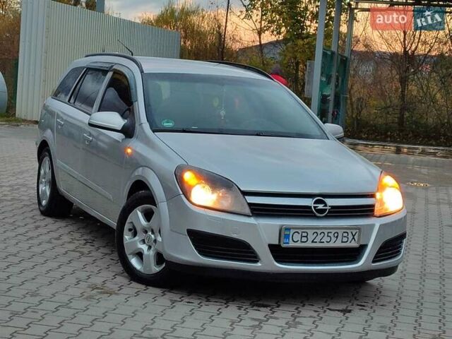 Опель Астра 2005 в Старом Самборе на Automoto.ua Серый Опель Астра, объемом двигателя 1.9 л и пробегом 280 тыс. км за 3650 $, фото 9 на Automoto.ua