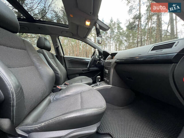 Серый Опель Астра, объемом двигателя 1.8 л и пробегом 300 тыс. км за 5800 $, фото 20 на Automoto.ua