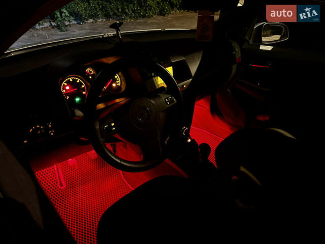 Серый Опель Астра, объемом двигателя 1.69 л и пробегом 304 тыс. км за 4250 $, фото 7 на Automoto.ua