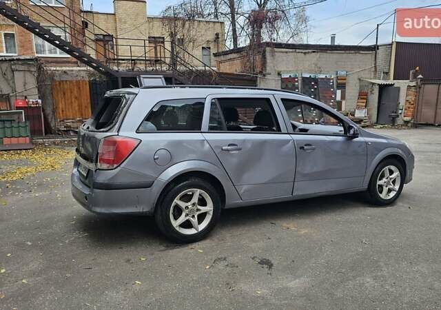 Сірий Опель Астра, об'ємом двигуна 1.6 л та пробігом 252 тис. км за 1700 $, фото 4 на Automoto.ua