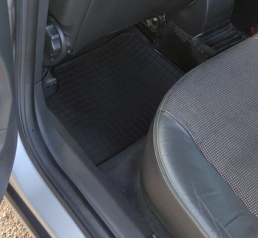 Серый Опель Астра, объемом двигателя 1.9 л и пробегом 176 тыс. км за 4600 $, фото 12 на Automoto.ua