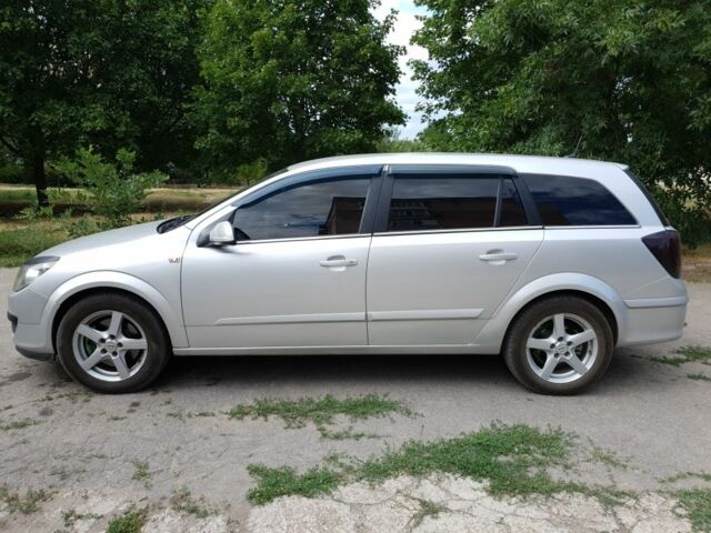 Опель Астра 2005 в Кропивницком (Кировограде) на Automoto.ua Серый Опель Астра, объемом двигателя 1.9 л и пробегом 286 тыс. км за 5500 $, фото 1 на Automoto.ua