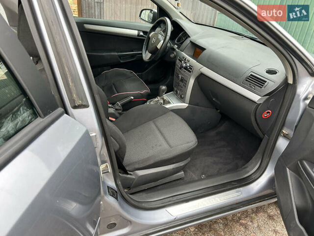 Опель Астра 2005 в Фастове на Automoto.ua Серый Опель Астра, объемом двигателя 1.91 л и пробегом 338 тыс. км за 2900 $, фото 12 на Automoto.ua