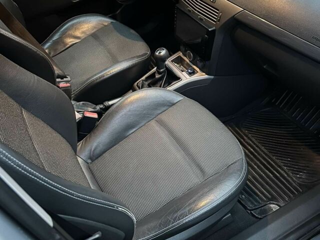 Серый Опель Астра, объемом двигателя 0 л и пробегом 3 тыс. км за 4000 $, фото 1 на Automoto.ua