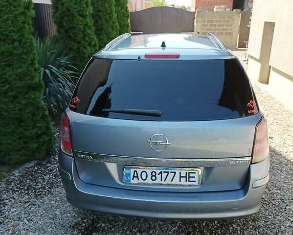 Серый Опель Астра, объемом двигателя 1.9 л и пробегом 340 тыс. км за 4300 $, фото 9 на Automoto.ua