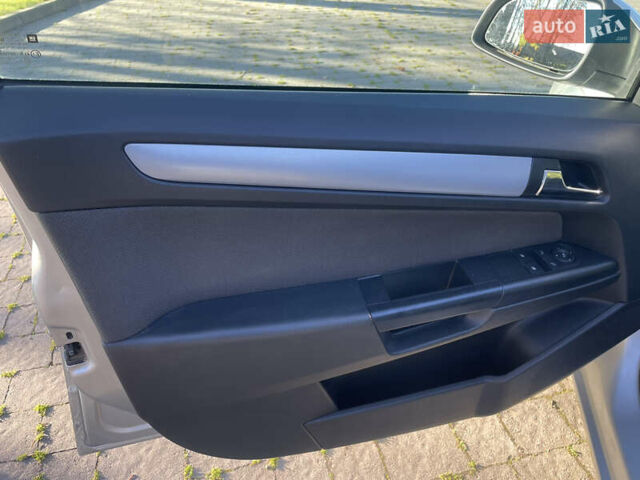 Сірий Опель Астра, об'ємом двигуна 1.36 л та пробігом 180 тис. км за 4600 $, фото 11 на Automoto.ua