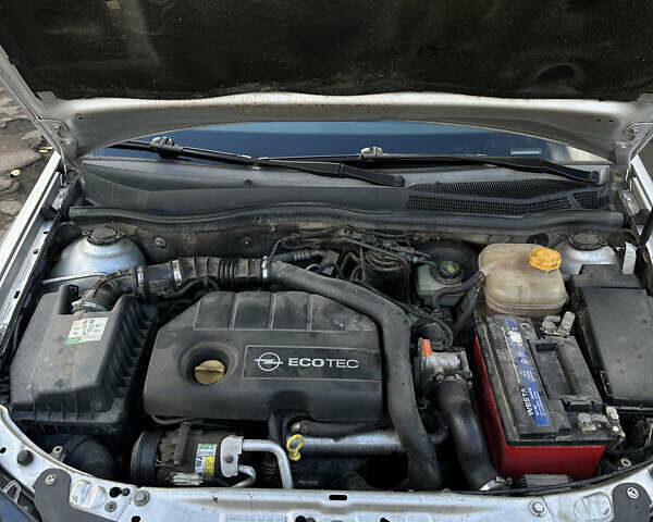 Серый Опель Астра, объемом двигателя 1.7 л и пробегом 324 тыс. км за 4200 $, фото 18 на Automoto.ua