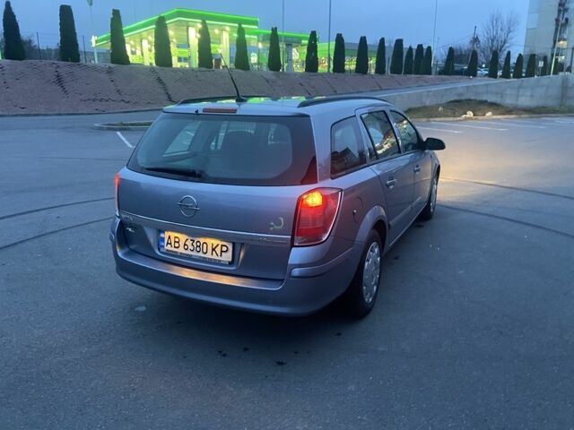 Серый Опель Астра, объемом двигателя 1.6 л и пробегом 277 тыс. км за 5000 $, фото 7 на Automoto.ua