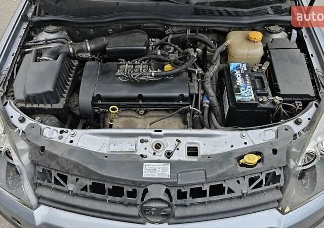 Сірий Опель Астра, об'ємом двигуна 1.6 л та пробігом 252 тис. км за 1700 $, фото 12 на Automoto.ua