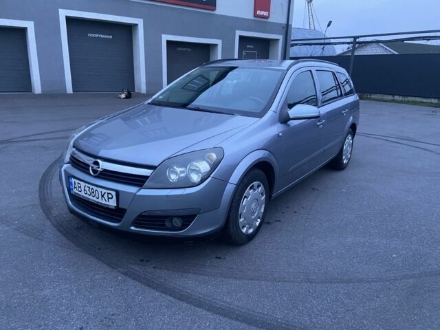 Серый Опель Астра, объемом двигателя 1.6 л и пробегом 277 тыс. км за 5000 $, фото 11 на Automoto.ua