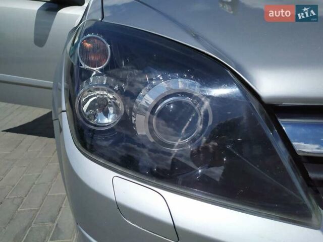 Сірий Опель Астра, об'ємом двигуна 1.6 л та пробігом 223 тис. км за 4750 $, фото 17 на Automoto.ua