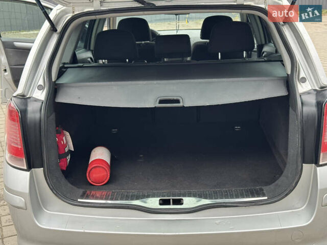 Серый Опель Астра, объемом двигателя 1.6 л и пробегом 215 тыс. км за 4300 $, фото 19 на Automoto.ua