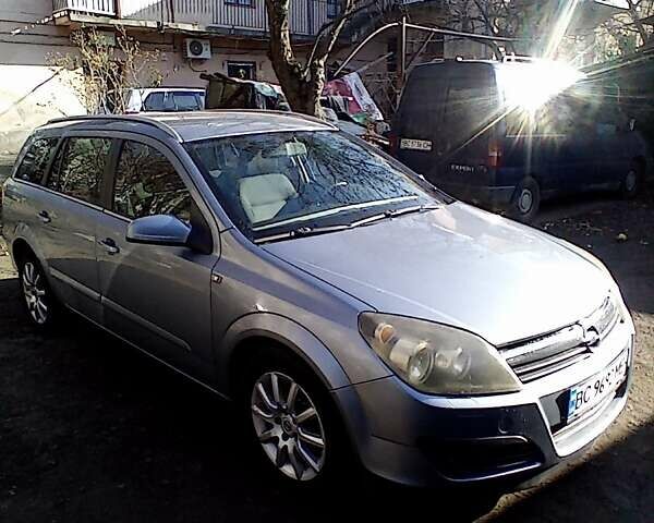 Серый Опель Астра, объемом двигателя 1.6 л и пробегом 390 тыс. км за 4000 $, фото 2 на Automoto.ua