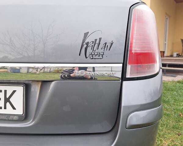 Сірий Опель Астра, об'ємом двигуна 1.6 л та пробігом 256 тис. км за 4555 $, фото 14 на Automoto.ua