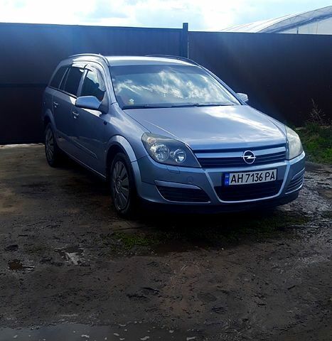 Серый Опель Астра, объемом двигателя 1.6 л и пробегом 229 тыс. км за 5500 $, фото 4 на Automoto.ua