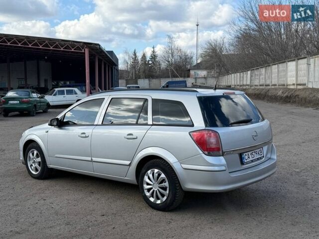 Серый Опель Астра, объемом двигателя 1.6 л и пробегом 203 тыс. км за 4450 $, фото 3 на Automoto.ua