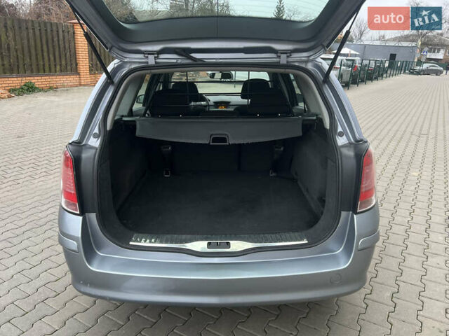 Серый Опель Астра, объемом двигателя 0 л и пробегом 193 тыс. км за 4900 $, фото 9 на Automoto.ua