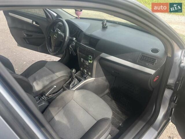 Сірий Опель Астра, об'ємом двигуна 1.6 л та пробігом 244 тис. км за 4800 $, фото 23 на Automoto.ua