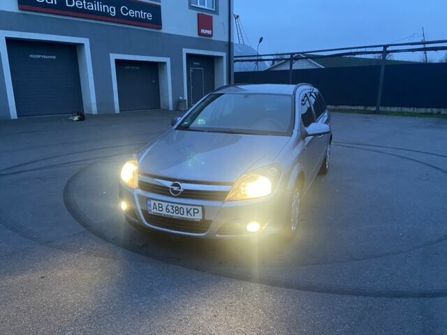 Серый Опель Астра, объемом двигателя 1.6 л и пробегом 277 тыс. км за 5000 $, фото 5 на Automoto.ua