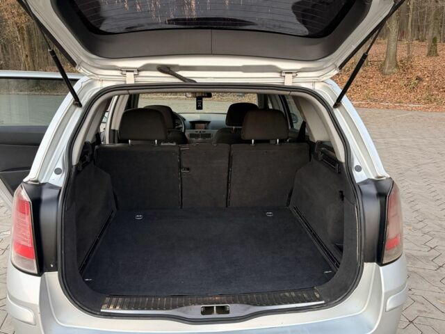 Сірий Опель Астра, об'ємом двигуна 1.7 л та пробігом 390 тис. км за 5000 $, фото 11 на Automoto.ua