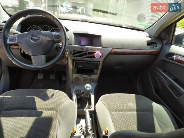 Сірий Опель Астра, об'ємом двигуна 1.6 л та пробігом 223 тис. км за 4750 $, фото 29 на Automoto.ua