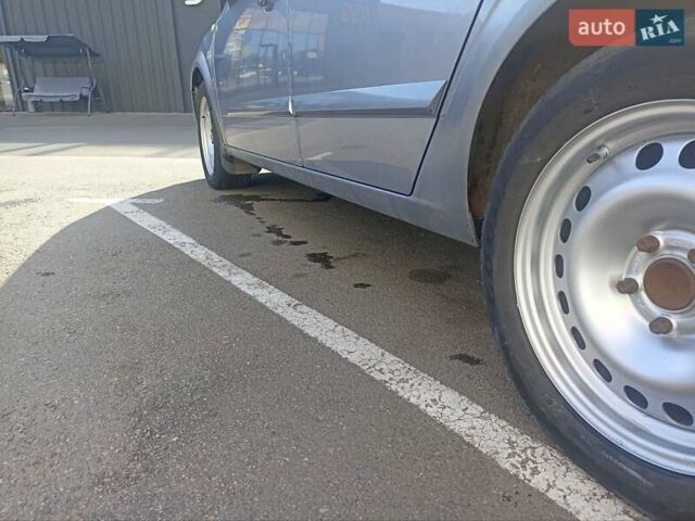 Серый Опель Астра, объемом двигателя 1.6 л и пробегом 230 тыс. км за 5700 $, фото 9 на Automoto.ua