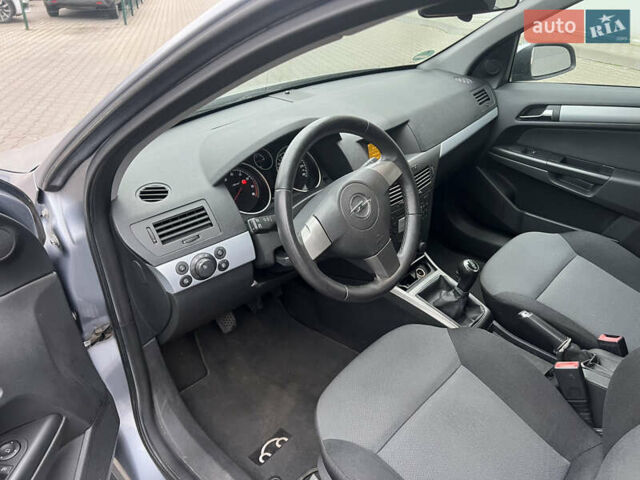 Серый Опель Астра, объемом двигателя 0 л и пробегом 193 тыс. км за 4900 $, фото 6 на Automoto.ua