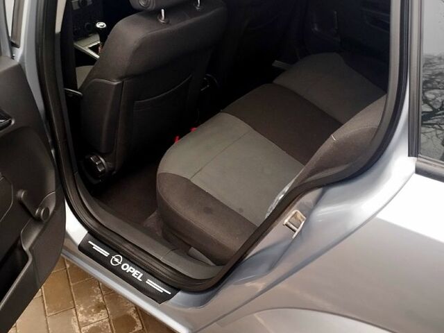 Сірий Опель Астра, об'ємом двигуна 1.8 л та пробігом 224 тис. км за 4700 $, фото 6 на Automoto.ua