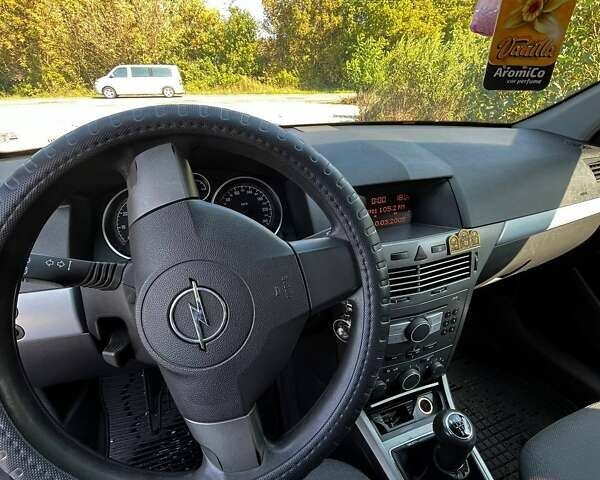 Сірий Опель Астра, об'ємом двигуна 1.6 л та пробігом 260 тис. км за 4700 $, фото 6 на Automoto.ua