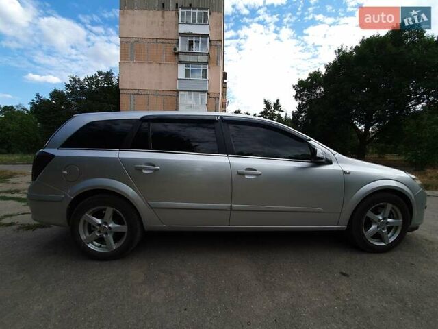 Опель Астра 2005 в Кропивницком (Кировограде) на Automoto.ua Серый Опель Астра, объемом двигателя 1.91 л и пробегом 286 тыс. км за 5500 $, фото 3 на Automoto.ua