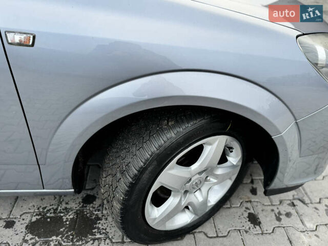 Серый Опель Астра, объемом двигателя 1.8 л и пробегом 211 тыс. км за 4499 $, фото 13 на Automoto.ua