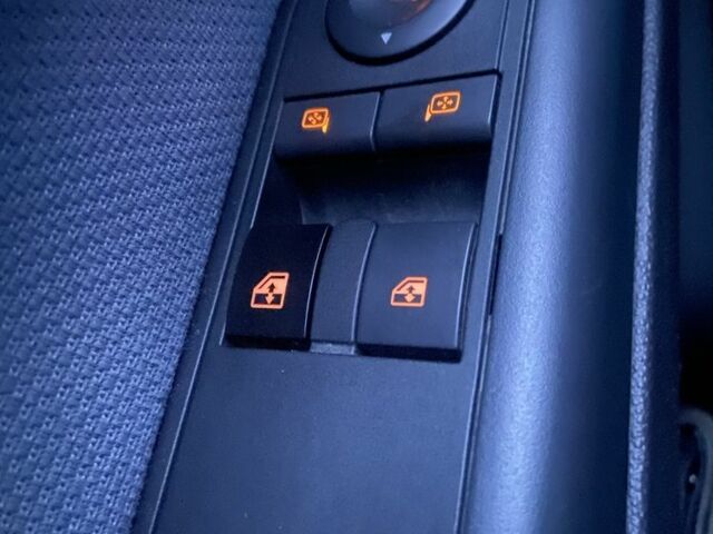 Серый Опель Астра, объемом двигателя 1.6 л и пробегом 277 тыс. км за 5000 $, фото 1 на Automoto.ua