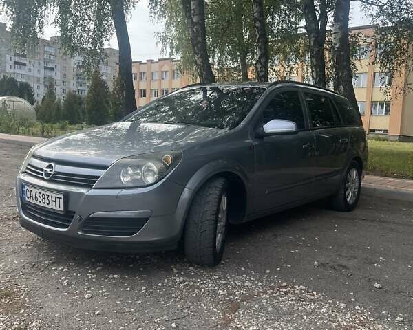 Сірий Опель Астра, об'ємом двигуна 1.6 л та пробігом 244 тис. км за 4800 $, фото 6 на Automoto.ua