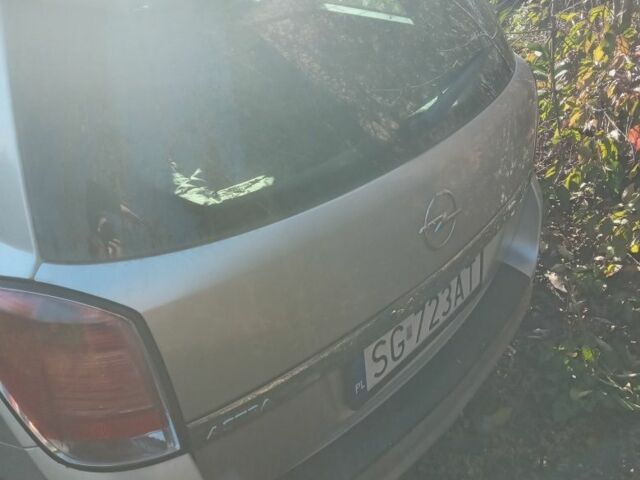 Серый Опель Астра, объемом двигателя 1.7 л и пробегом 350 тыс. км за 2600 $, фото 5 на Automoto.ua