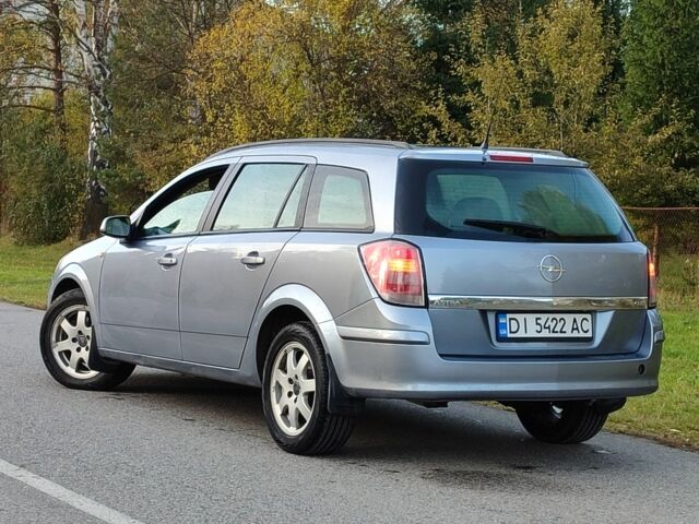 Серый Опель Астра, объемом двигателя 1.2 л и пробегом 250 тыс. км за 3650 $, фото 3 на Automoto.ua