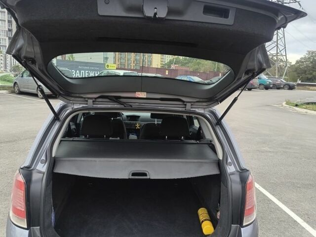 Серый Опель Астра, объемом двигателя 1.8 л и пробегом 250 тыс. км за 4300 $, фото 6 на Automoto.ua